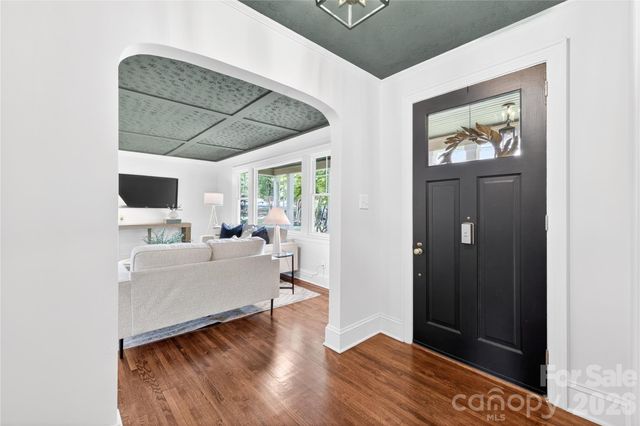 2501 Runnymede Lane, Charlotte, NC 28209