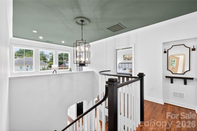 2501 Runnymede Lane, Charlotte, NC 28209