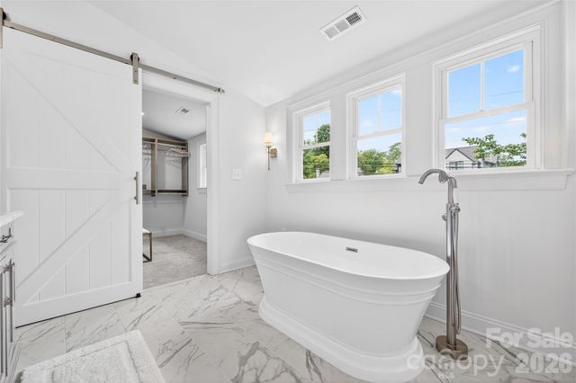 2501 Runnymede Lane, Charlotte, NC 28209