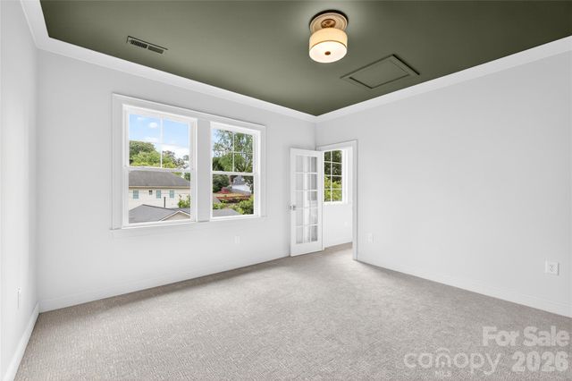 2501 Runnymede Lane, Charlotte, NC 28209