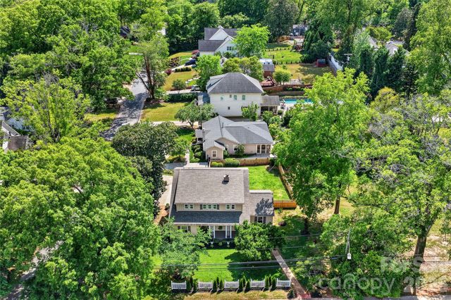 2501 Runnymede Lane, Charlotte, NC 28209