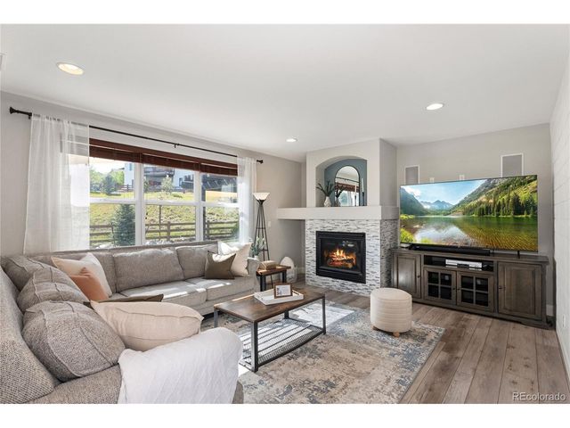 2307 Paint Pony Cir, Castle Rock, CO 80108