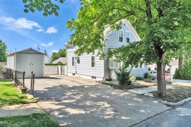 203 Farmington Avenue, Cranston, RI 02920