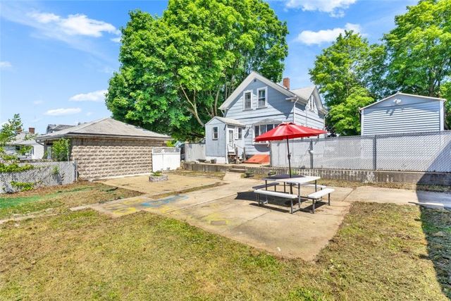 203 Farmington Avenue, Cranston, RI 02920