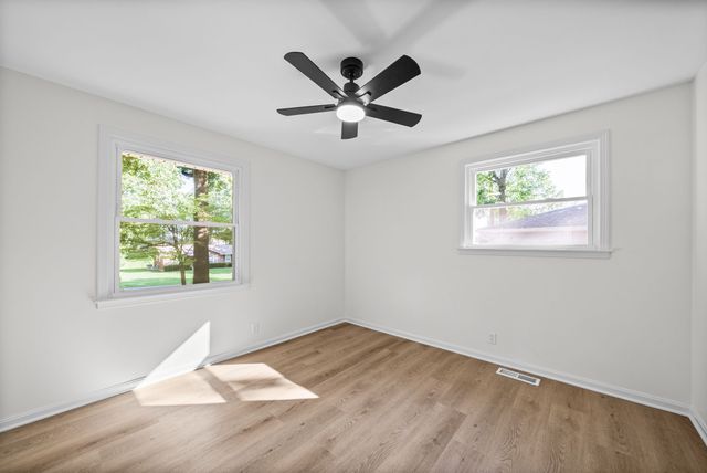 2519 Timberwood Dr, Clarksville, TN 37040