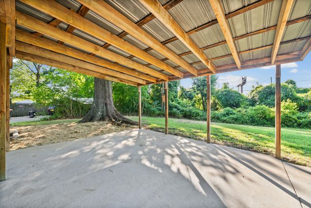 2519 Timberwood Dr, Clarksville, TN 37040