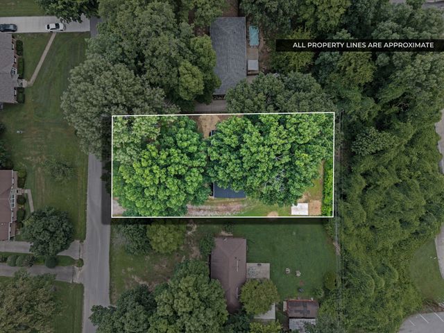 2519 Timberwood Dr, Clarksville, TN 37040