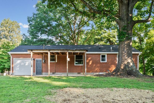 2519 Timberwood Dr, Clarksville, TN 37040