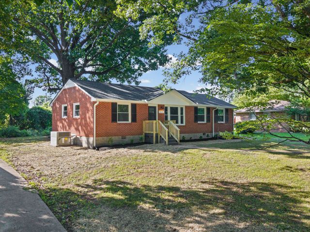 2519 Timberwood Dr, Clarksville, TN 37040