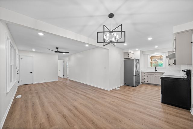2519 Timberwood Dr, Clarksville, TN 37040
