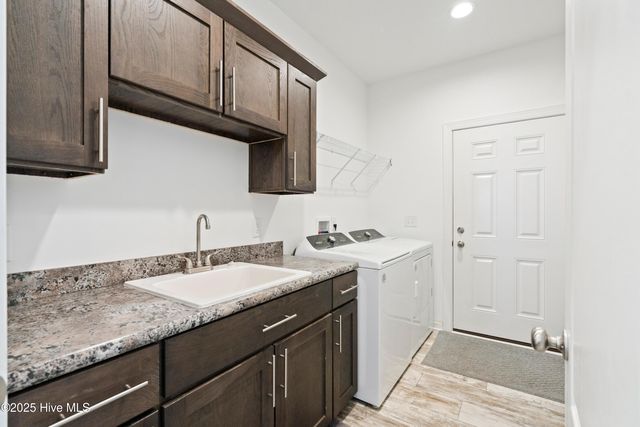 3011 3rd Street, Holly Ridge, NC 28445