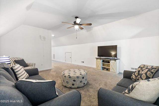 3011 3rd Street, Holly Ridge, NC 28445