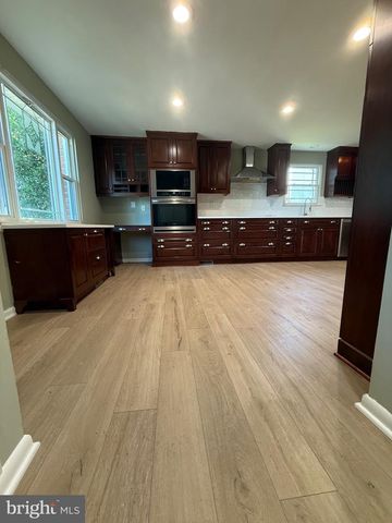 4834 VICKY RD, Baltimore, MD 21236