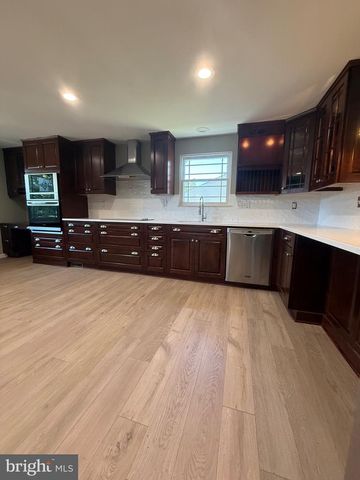 4834 VICKY RD, Baltimore, MD 21236