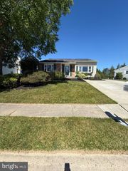 4834 VICKY RD, Baltimore, MD 21236