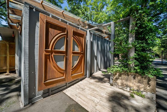 1810 N McKinley Street, Little Rock, AR 72207