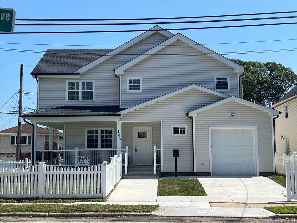 403 S Bayview Avenue, Freeport, NY 11520 — exterior