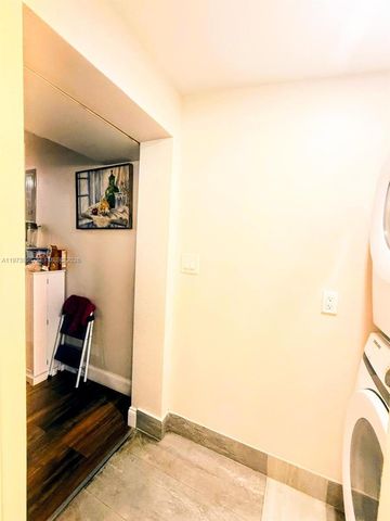 2281 NW 81st Ter, Miami, FL 33147