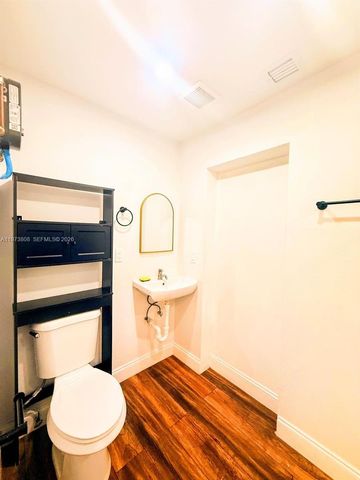 2281 NW 81st Ter, Miami, FL 33147