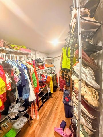 2281 NW 81st Ter, Miami, FL 33147