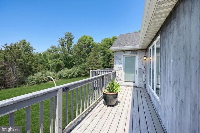 5 JAMES TRL, Gettysburg, PA 17325