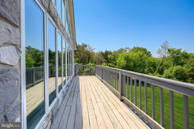 5 JAMES TRL, Gettysburg, PA 17325