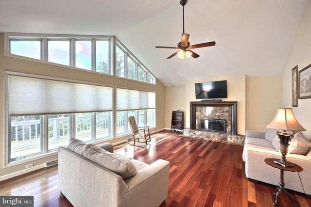 5 JAMES TRL, Gettysburg, PA 17325