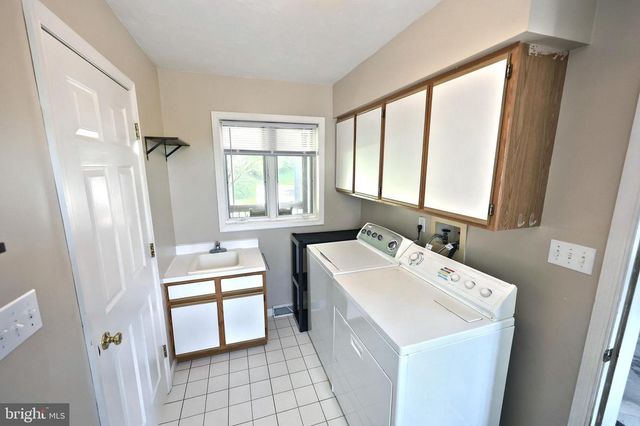 5 JAMES TRL, Gettysburg, PA 17325