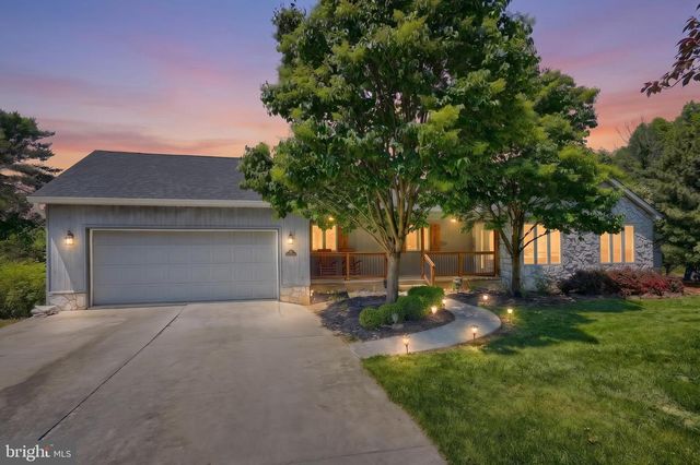 5 JAMES TRL, Gettysburg, PA 17325