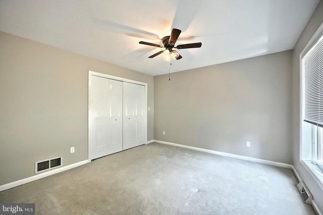 5 JAMES TRL, Gettysburg, PA 17325
