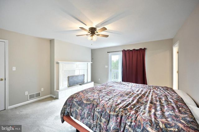 5 JAMES TRL, Gettysburg, PA 17325