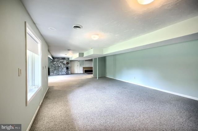 5 JAMES TRL, Gettysburg, PA 17325
