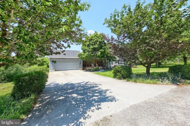 5 JAMES TRL, Gettysburg, PA 17325