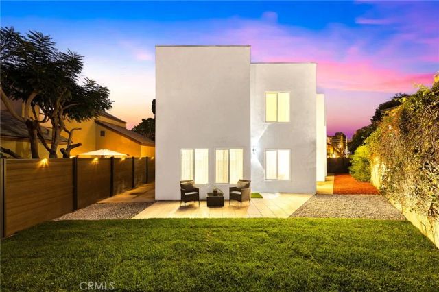 1081 Loma Avenue, Long Beach, CA 90804