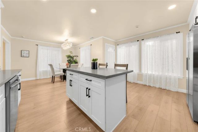 1081 Loma Avenue, Long Beach, CA 90804