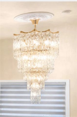 1081 Loma Avenue, Long Beach, CA 90804