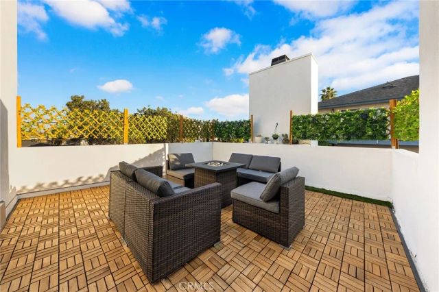 1081 Loma Avenue, Long Beach, CA 90804