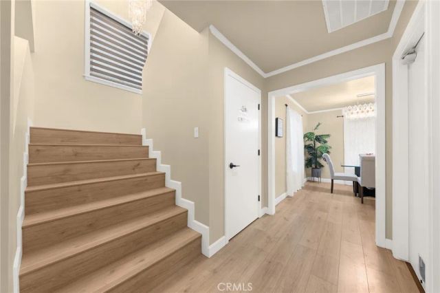 1081 Loma Avenue, Long Beach, CA 90804