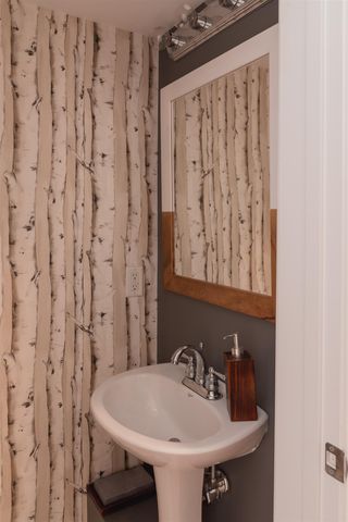 159 State St Apt 1B, Portsmouth, NH 03801