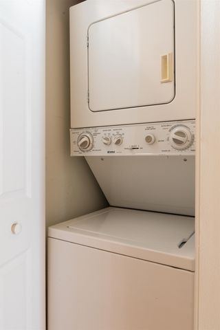 159 State St Apt 1B, Portsmouth, NH 03801