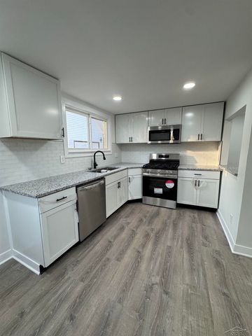 1919 Grout Street, Saginaw, MI 48602