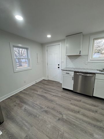 1919 Grout Street, Saginaw, MI 48602