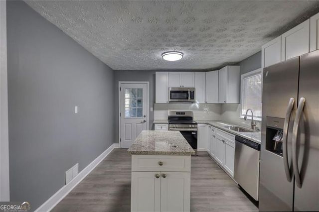 2272 DODSON Drive, Atlanta, GA 30344