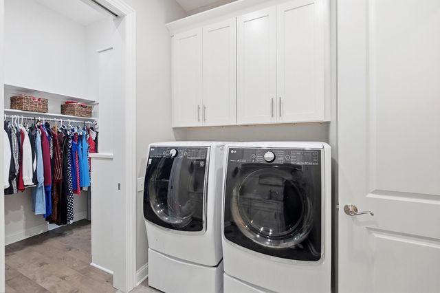 3472 Westbrook Place, Lewis Center, OH 43035