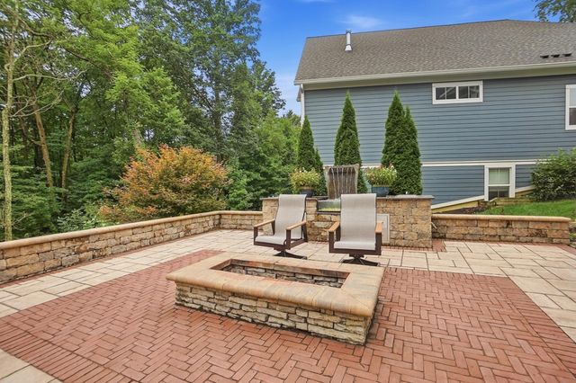 3472 Westbrook Place, Lewis Center, OH 43035