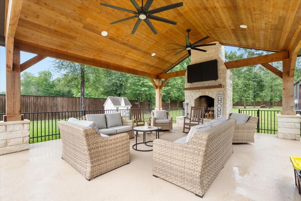 27656 Rio Blanco Drive, Splendora, TX 77372