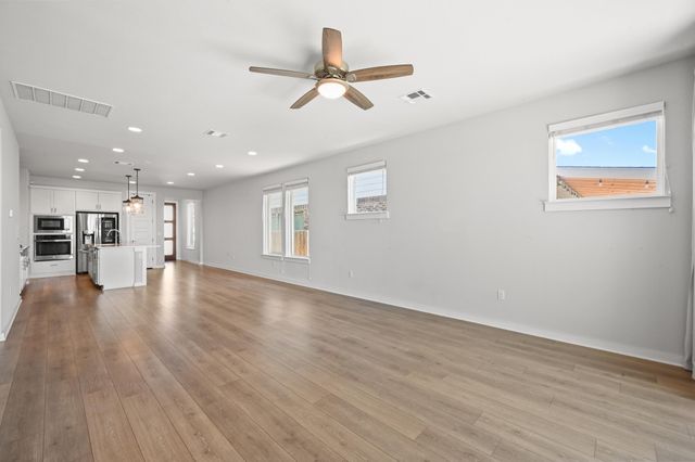 13101 Brave Tenderfoot TRL, Buda, TX 78610