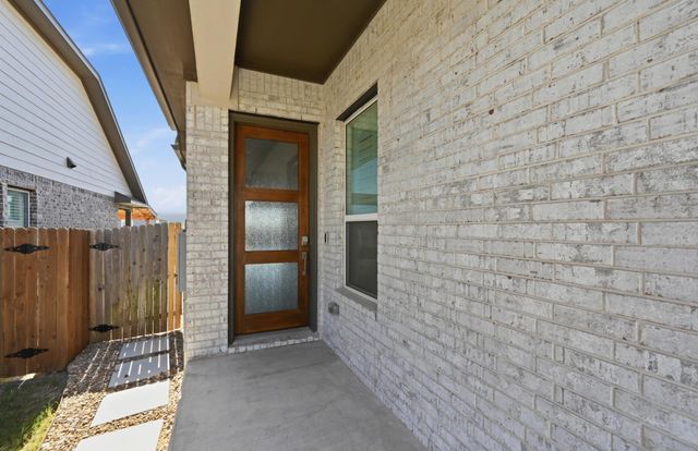 13101 Brave Tenderfoot TRL, Buda, TX 78610