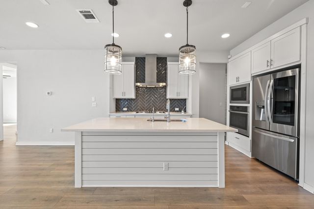13101 Brave Tenderfoot TRL, Buda, TX 78610