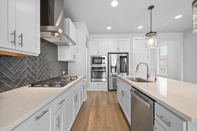 13101 Brave Tenderfoot TRL, Buda, TX 78610